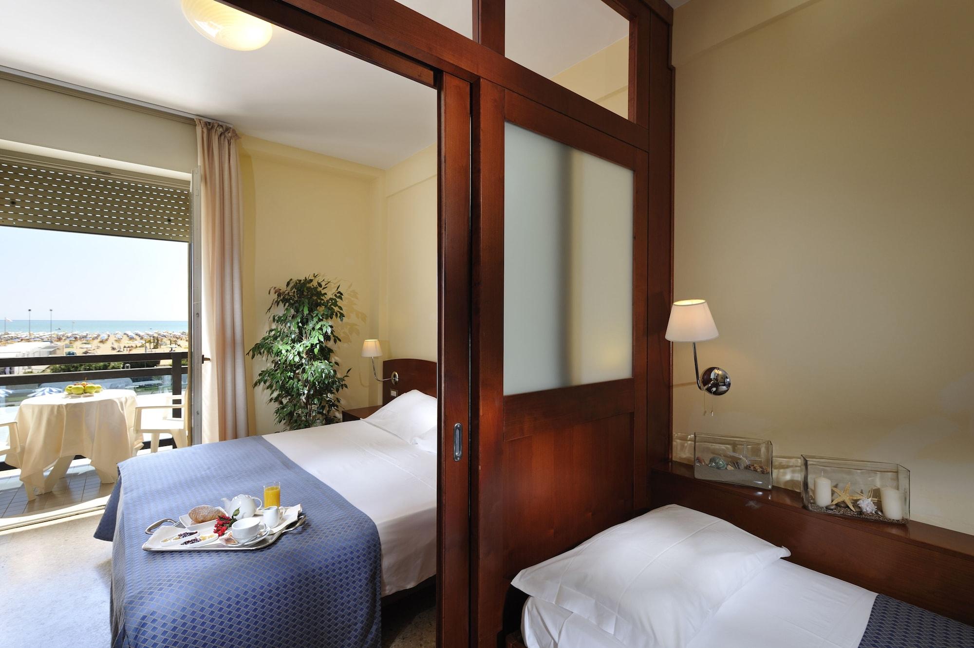Palace Hotel 4*